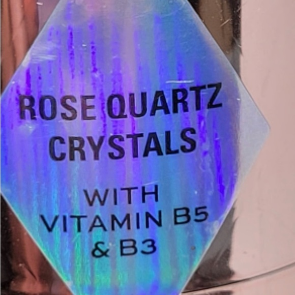 Makeup Revolution Rose Quartz Energy Fix Spray - Picture 4 of 7